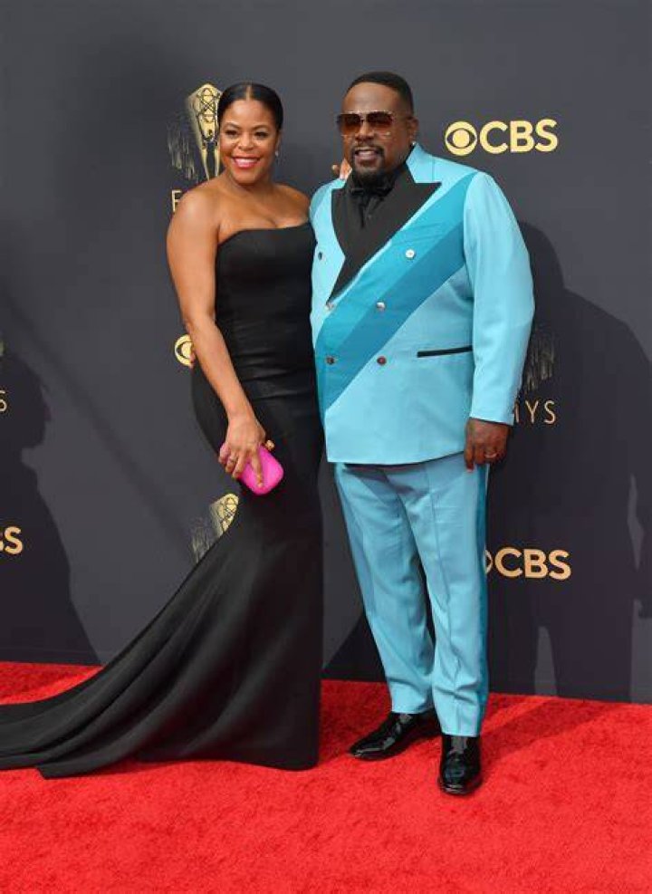 Cedric the Entertainer 2024 Wife, net worth, tattoos, smoking & body