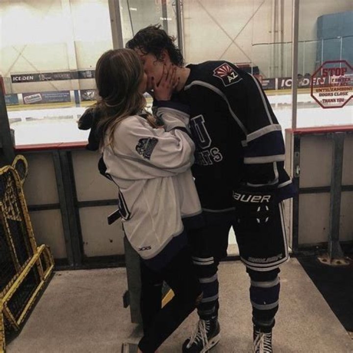 Celebrity Couples, Celebrity Photos, Nhl Awards, Touchstone Pictures