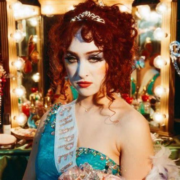 Chappell Roan shares &ldquo;Red Wine Supernova,&rdquo; announces fall tour