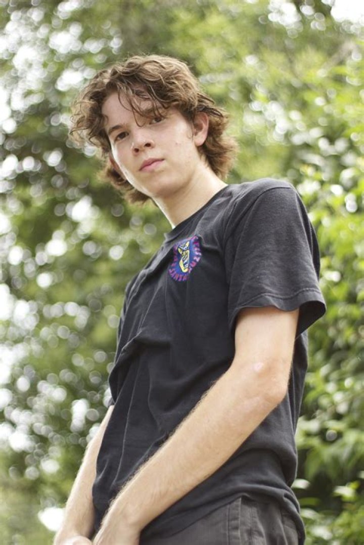 chase walker Wiki Roleplay Amino