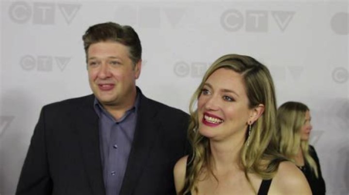 Chat w Actors Lance Barber and Zoe Perry on Young Sheldon season 2 on
