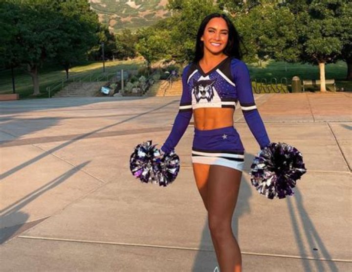 Cheerleader Gabi Butler's Parents Helped Her To Be In Her Top Game