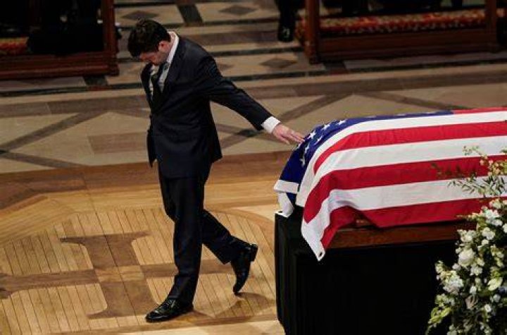 Chester Bennington&rsquo;s Funeral Takes Place In Los Angeles Radio X