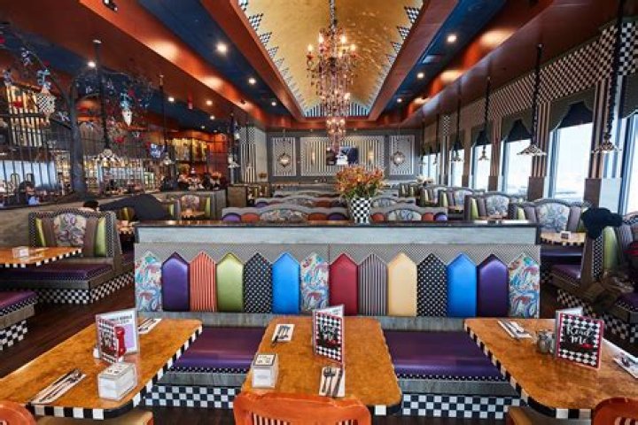 Chit Chat Diner in West Orange fills the eyes, not just the stomach