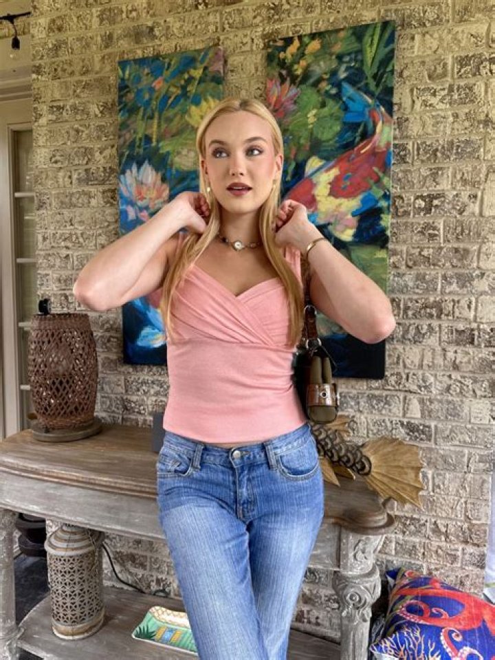 Chloe Rose Robertson Instagram Chloe Rose Robertson Instagram