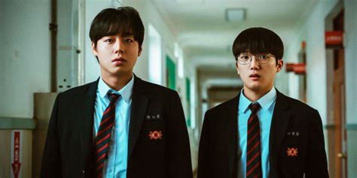 Choi Min-Young as Baek Yi Hyun Choi Min-Young as Baek Yi Hyun