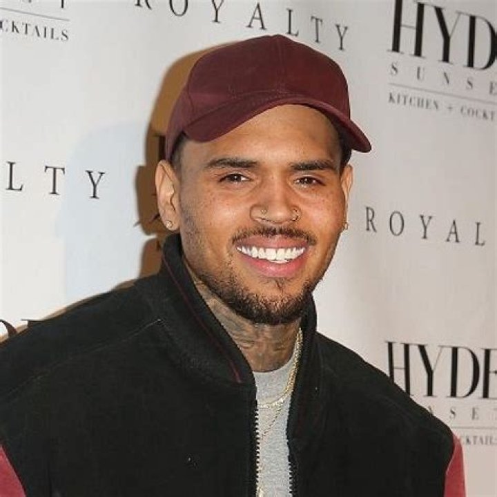 Chris Brown Height Weight Body Statistics Healthy Celeb