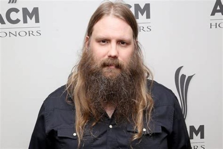 Chris Stapleton says Black lives 'absolutely' matter, feels America he