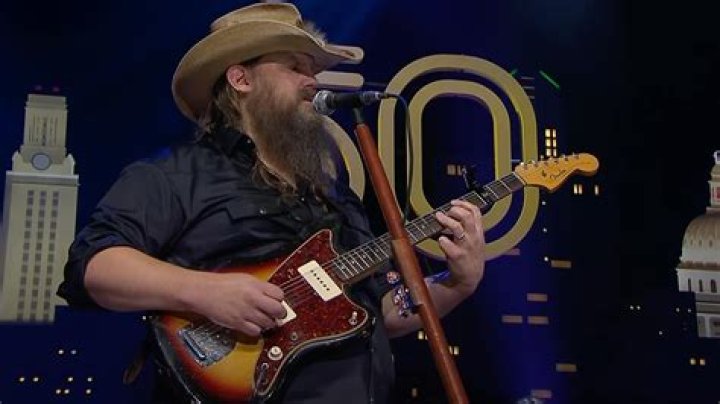 Chris Stapleton Steps Out With His Kids 98.5 KYGO