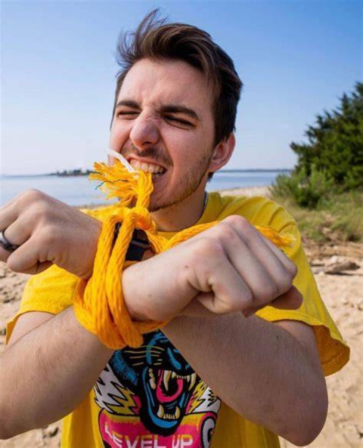 Chris Tyson (MrBeast) Bio, Age, Wife, Height & Birthday Sukhbeer Brar