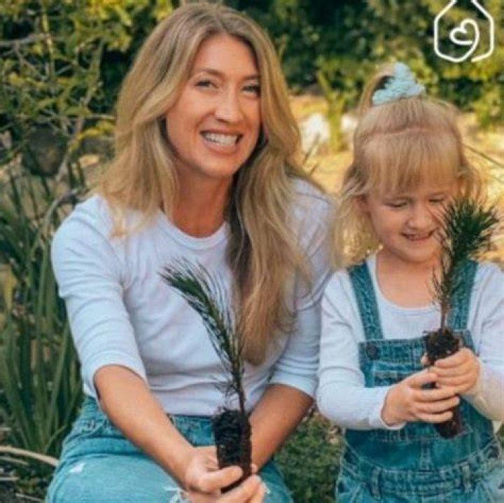 Christi Marie Zabel What Happened To Todd Fisher's Wife? Dicy Trends