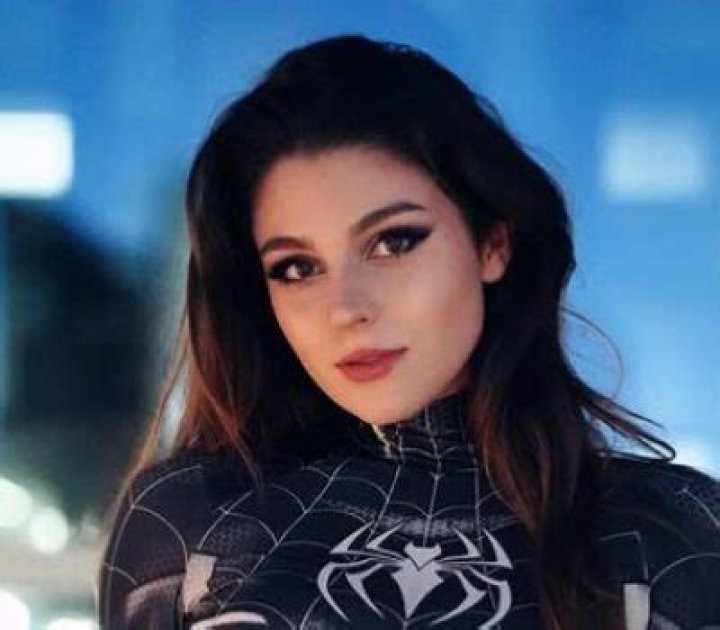 Ciara Bravo Wiki, Height, Age, Boyfriend, Family, Biography & More