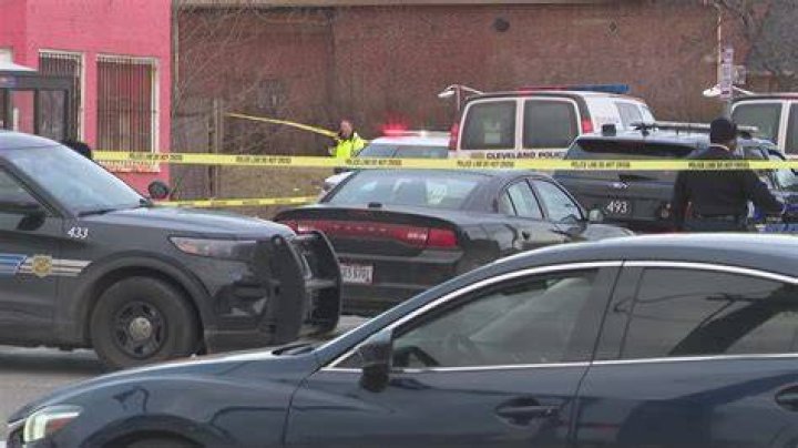 Cleveland High School Shooting A Student Was Shot Outside Cleveland HS