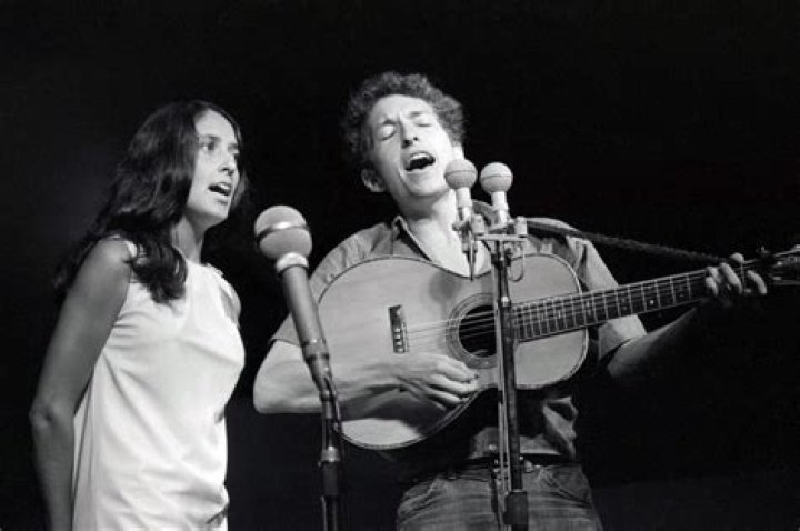CLFE048 Joan Baez with Charles Everest.jpg CameronLife Photo Library
