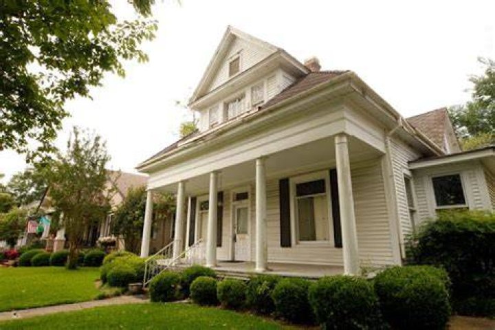 Coastal Charm HGTV Home Town