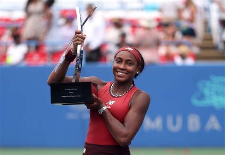 Coco Gauff's net worth, age, parents, boyfriend, height, coach, career