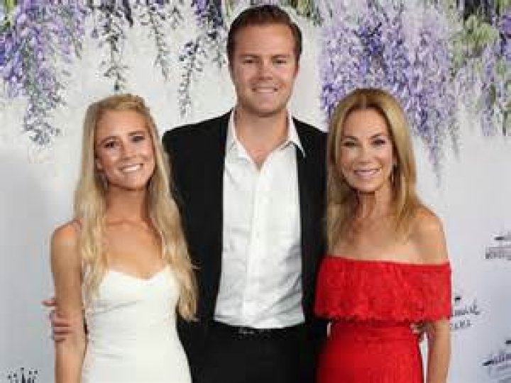 Cody Gifford's Pregnant Wife Erika Shows Off Maternity Style in Black
