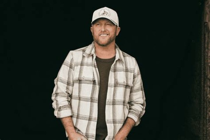 Cole Swindell 'Could Not Be Happier' About Engagement 'Still Gettin