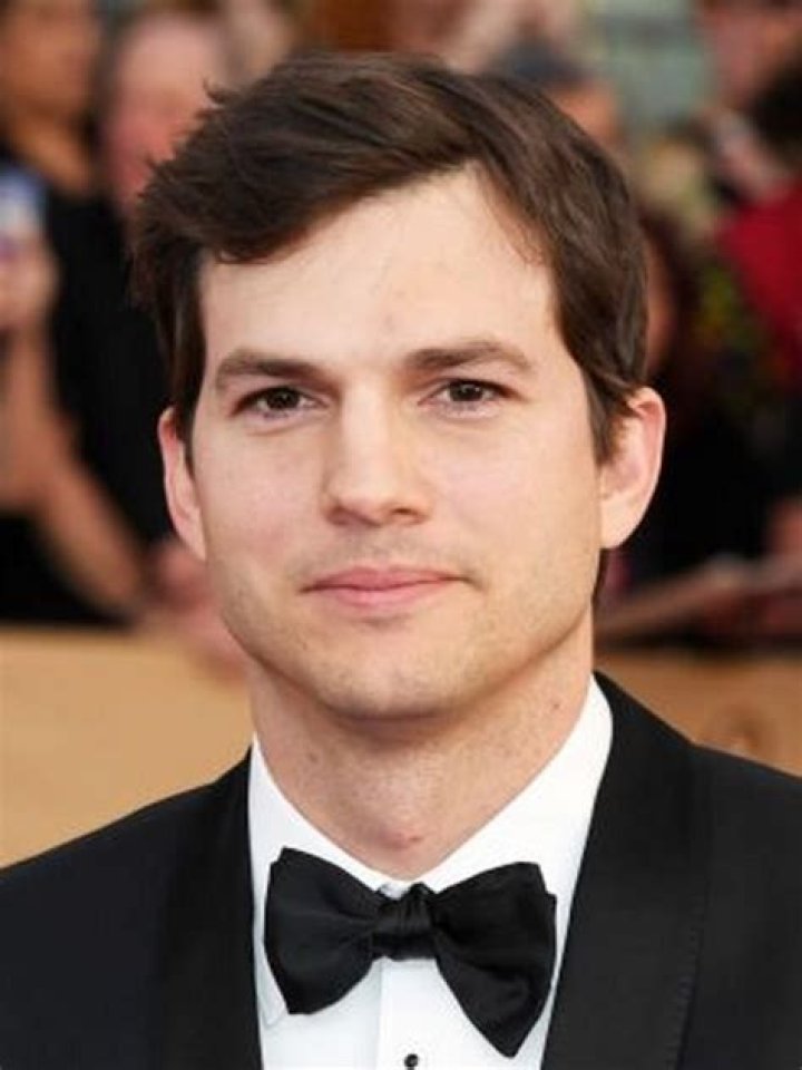 Compare Ashton Kutcher's Height, Weight with Other Celebs
