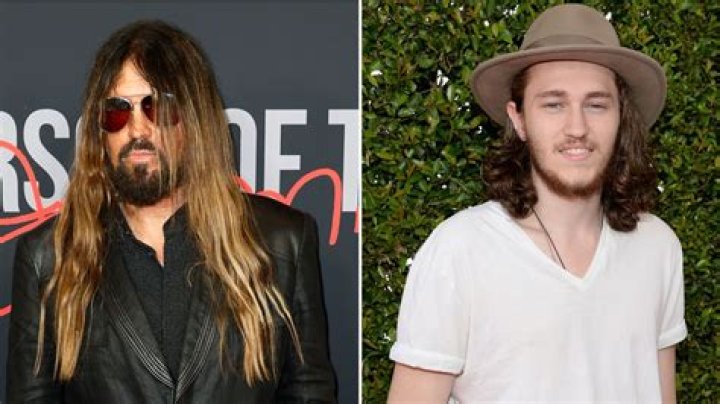 Compare Braison Cyrus' height, weight, eyes, hair color with other celebs