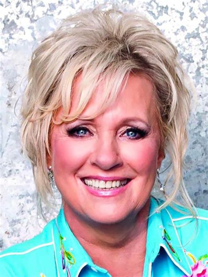 Connie Smith Bio, Net Worth, Age, Ethnicity, Height, Married