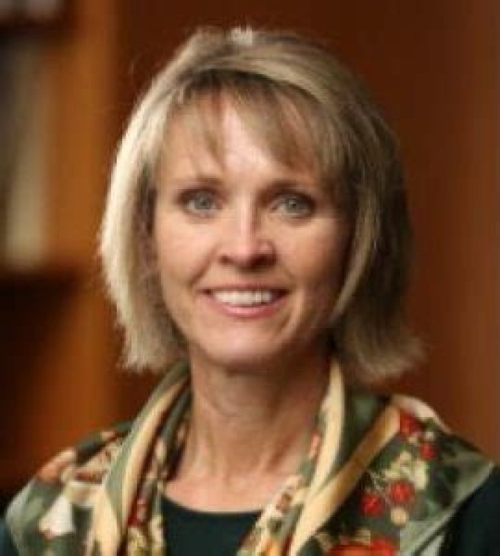 Connie Snyder Bio, Family, Career, Husband, Net Worth, Measurements