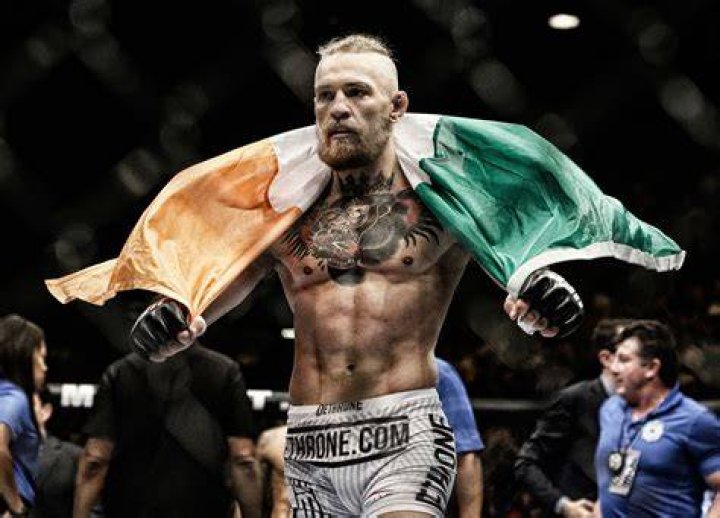 CONOR MC'GREGOR FEET