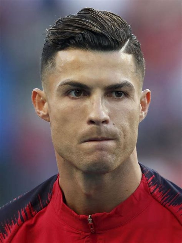 Corte de pelo Cristiano Ronaldo y sus peinados m&aacute;s populares