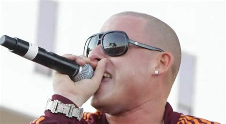 Cosculluela Age, Net worth BioWiki, Weight, Kids, Wife 2024 The