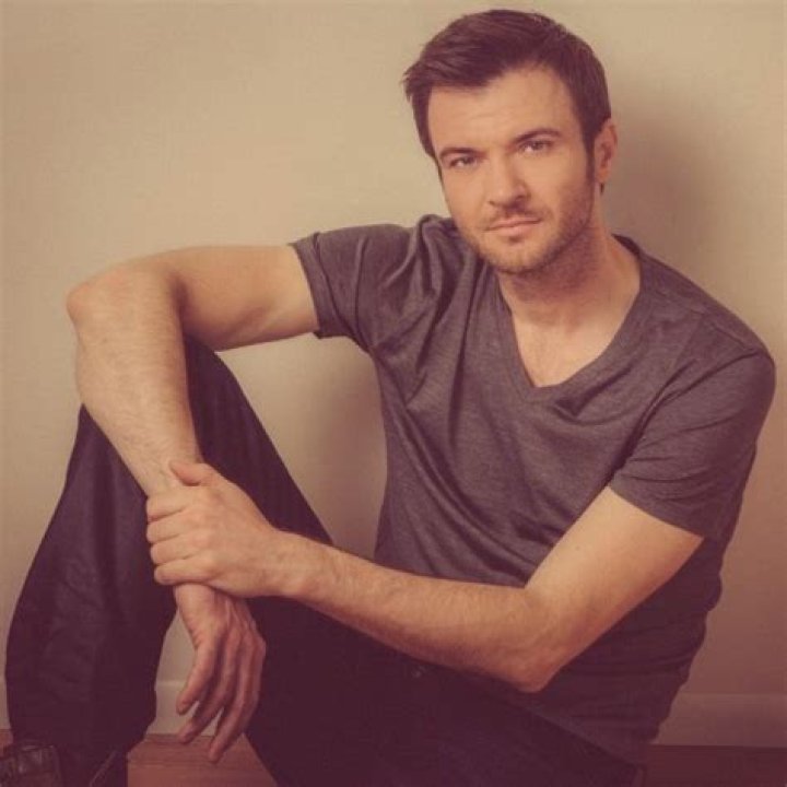 Costa Ronin mit Nebenrolle in "Marvel's Agent Carter" "The Americans