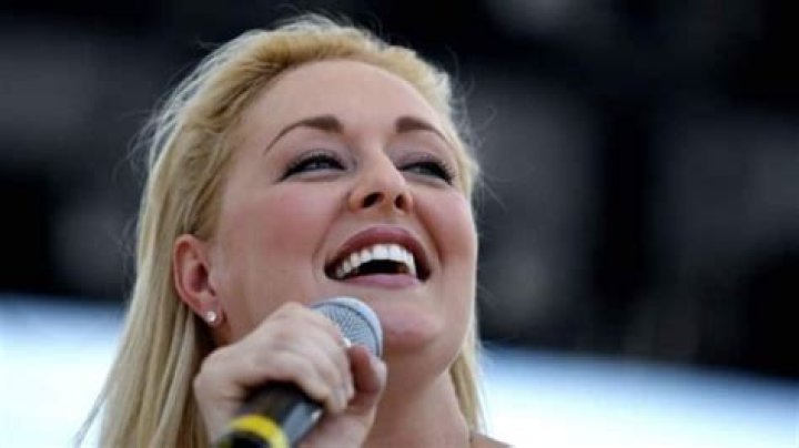 Country singer Mindy McCready dies in apparent suicide Houston Chronicle