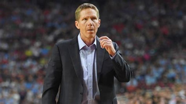 Court Report Mark Few continues to go after Mark Emmert; figuring out