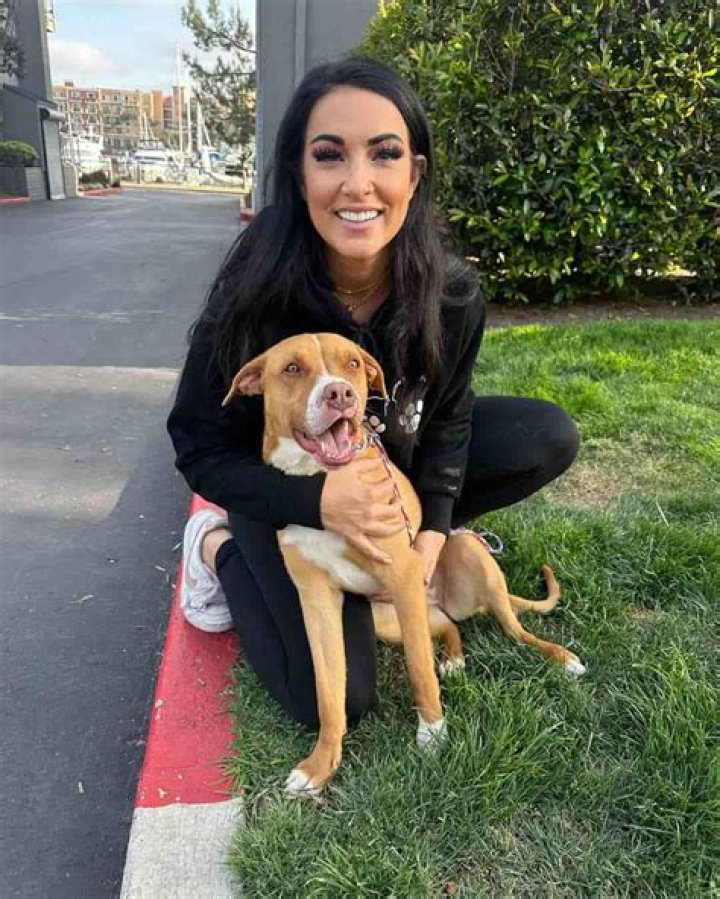 Courtney Little Bio, Age, Height Models Biography
