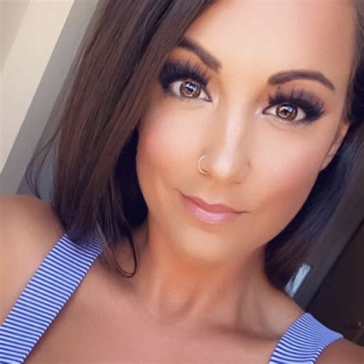Courtney Tillia LinkedIn