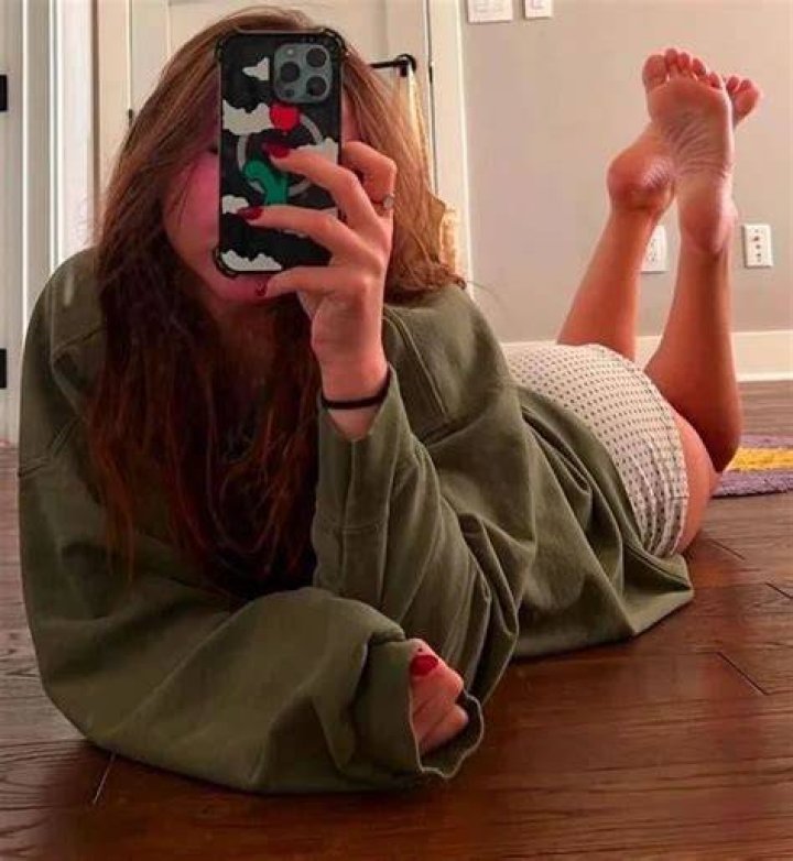 crazyjamjam or just jaime feet again r/TikTokFeet