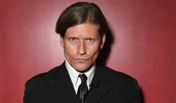 Crispin Glover Bio, Wiki, Age, Height, Education, Parents, Wife, Movies,
