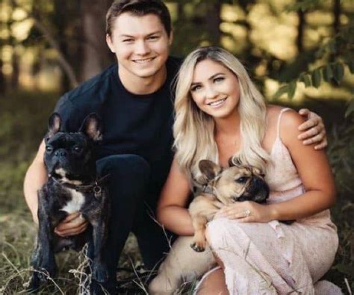 Curtis Lazar wife, bio, family, career, Injury, net worth UPDATE