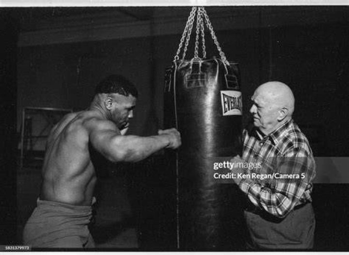 Cus D&rsquo;Amato A &lsquo;Legendary Coach Even Amongst Legends&rsquo; Boxing Daily