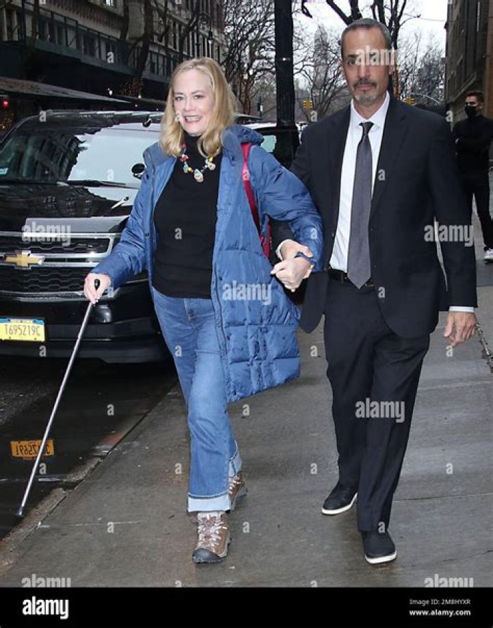 Cybill Shepherd 2023 dating, net worth, tattoos, smoking & body