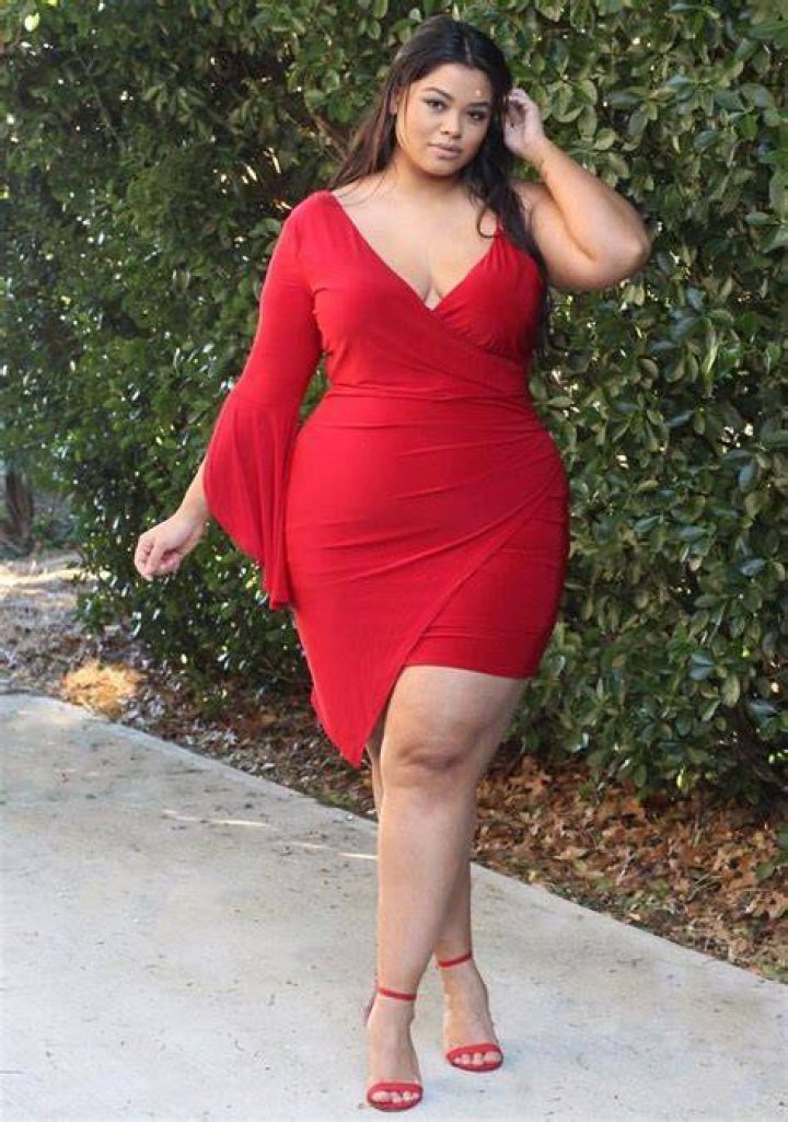 Daisy Christina 🇺🇸... Plus Size curvy Model Fashion model Social