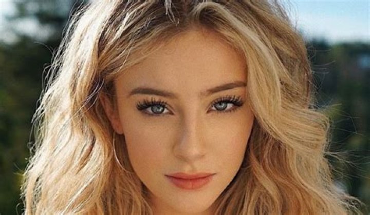 Daisy Keech's Biography Age, Height, Parents, Boyfriend, Salary