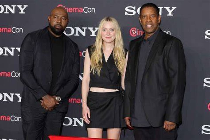 Dakota Fanning and Denzel Washington reunite at photocall for The