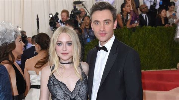 Dakota Fanning Breaks Up With Boyfriend Jamie Strachan, Notes That