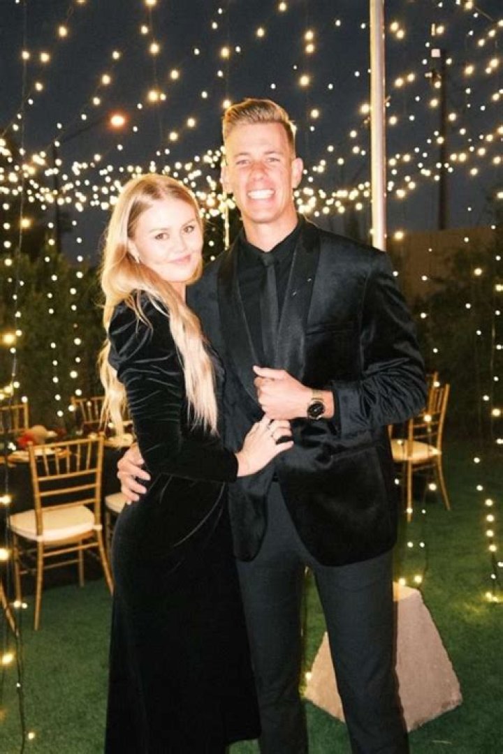 Dallinxbella TikTok Dallin Lambert and Bella Weems Net Worth, Age