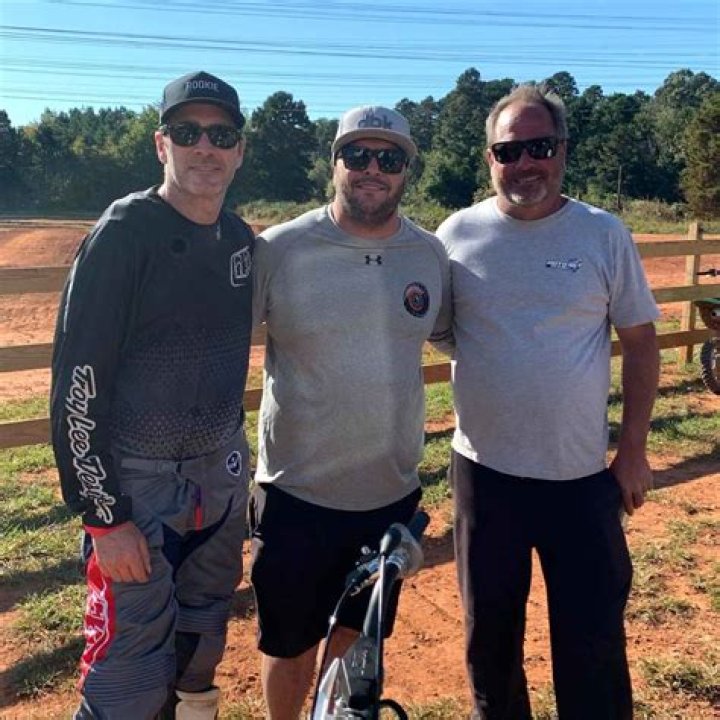 Dalton Janway Parents, Jimmie Johnson Wife Nephew, Age, Siblings And