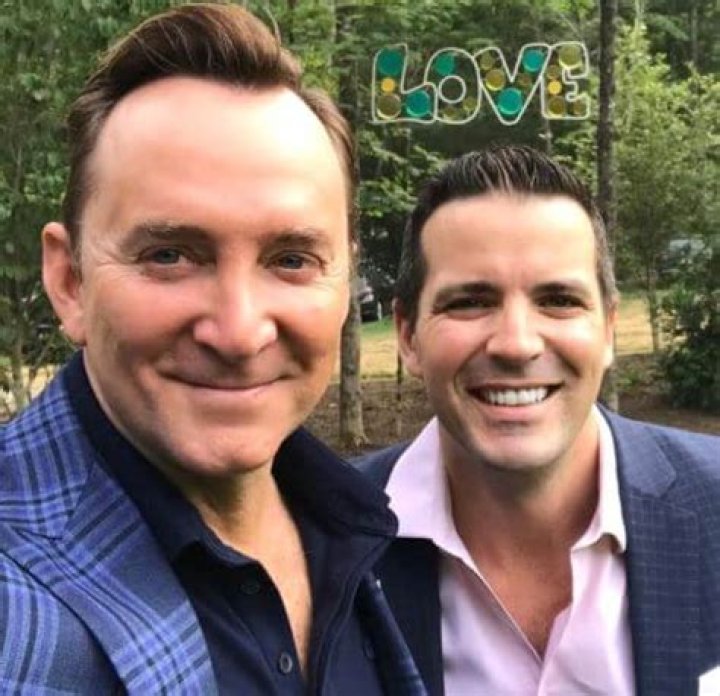 Damon Bayles & husband Clinton Kelly Cutest Instagram photos