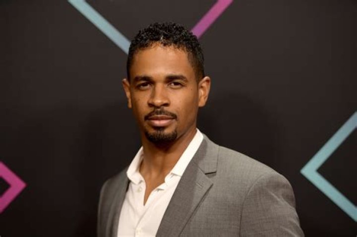 Damon Wayans Jr.'s Funniest Tweets POPSUGAR Celebrity