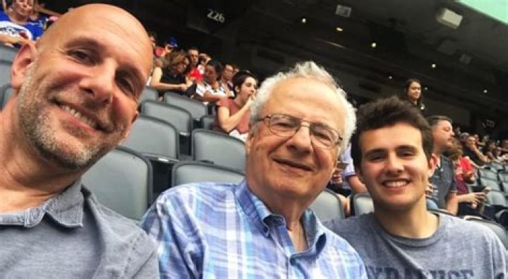 Dan Shulman Remembering my dad, Arnie, and his tapemeasure home run