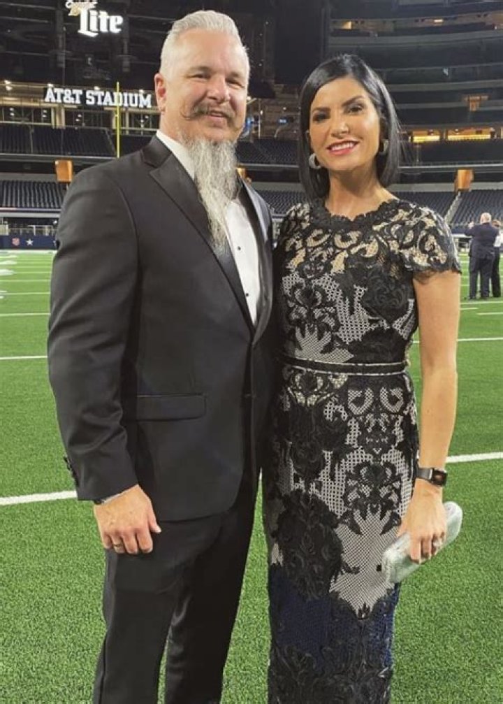Dana Loesch Bio, Husband, Height, Weight, Net Worth, Wiki Starsgab
