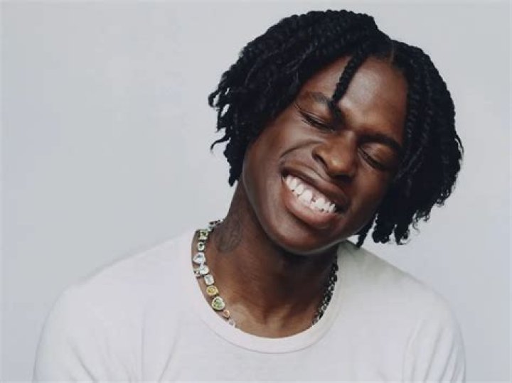 Daniel Caesar Drops